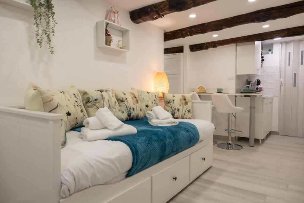A Casarell Napoli Acomodação com café da manhã Exterior foto